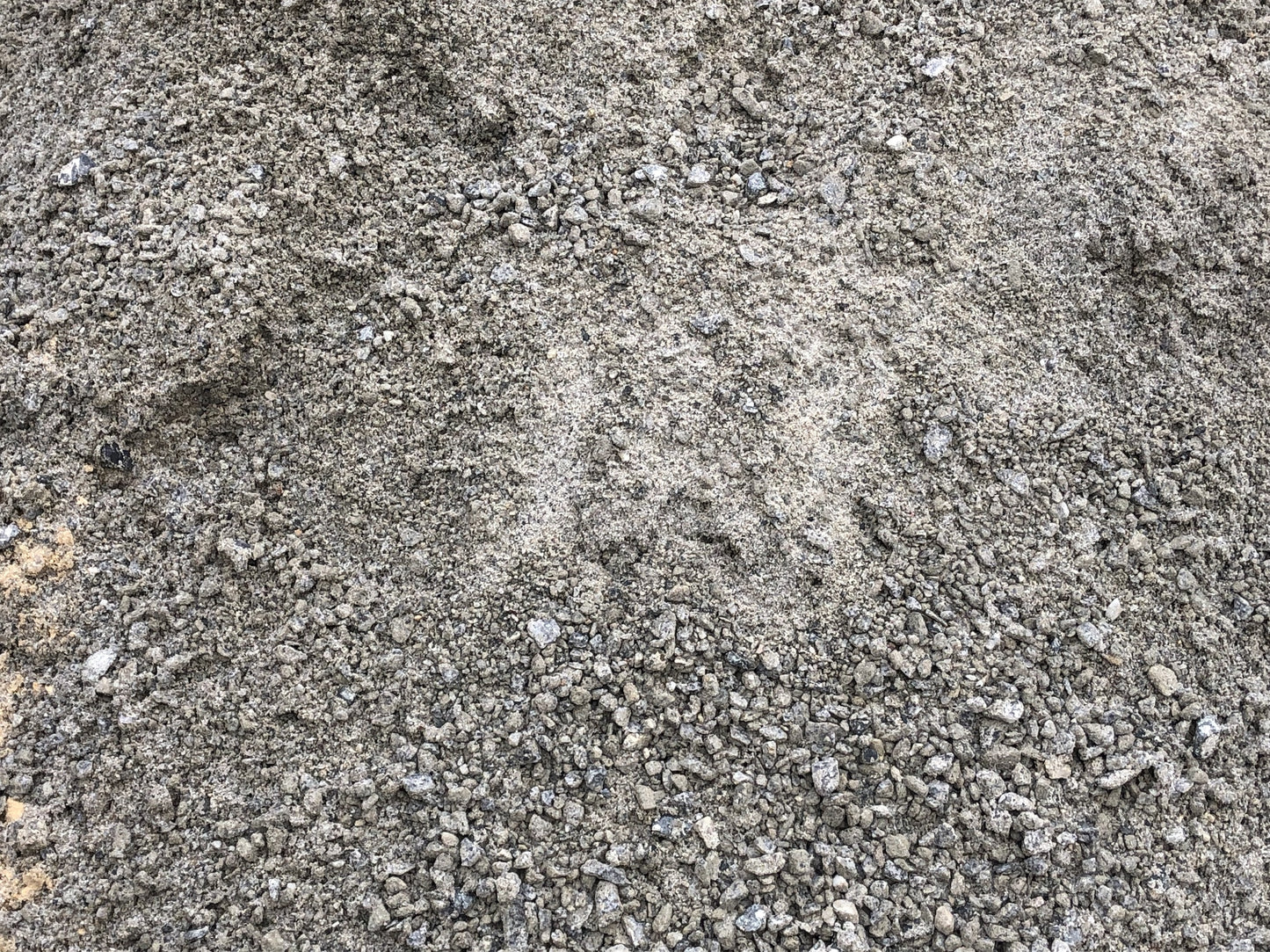 ROAD BASE (PER SCOOP)