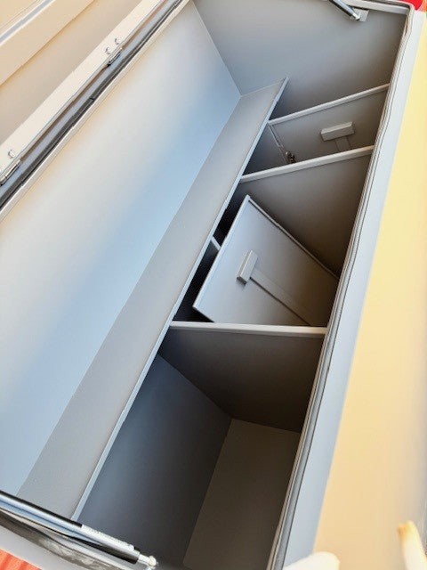 FEED BINS METAL 1600