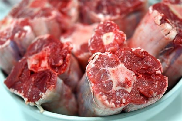 SOUTHERN RAW KANGAROO TAIL PORTIONS 1KG