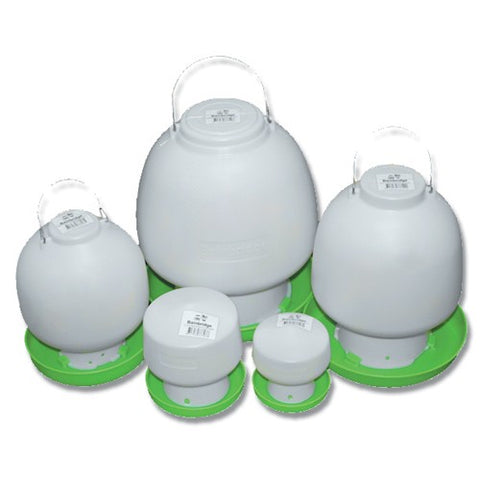 POULTRY DRINKER BALL TYPE [Size:0.6 Litres Clr:White/Green]