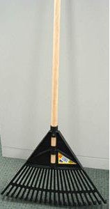 RAKE PLASTIC 45CM