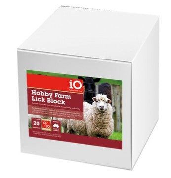 IO HOBBY FARM LICK BLOCK